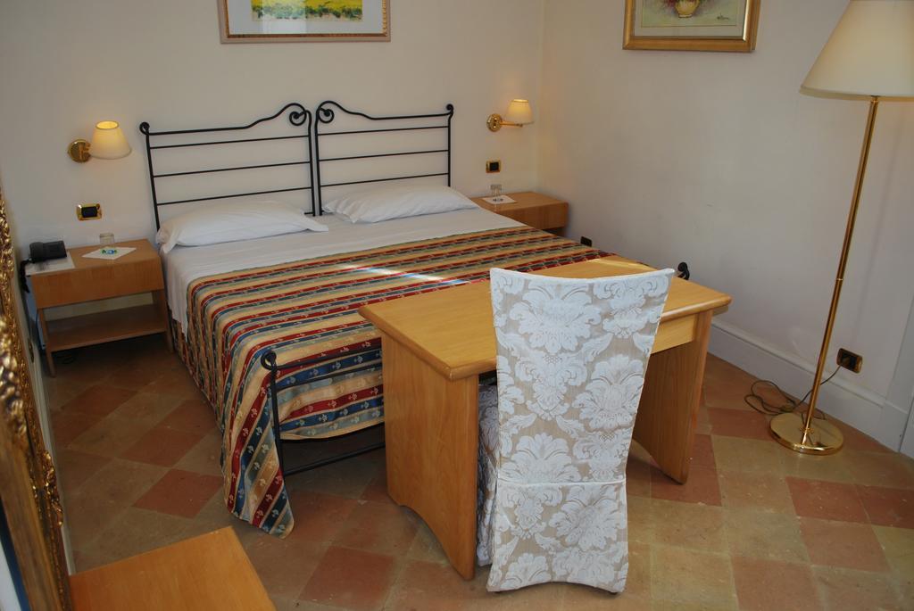 Palazzo Sottile Meninni - Classic Rooms Experience Gravina in Puglia Extérieur photo