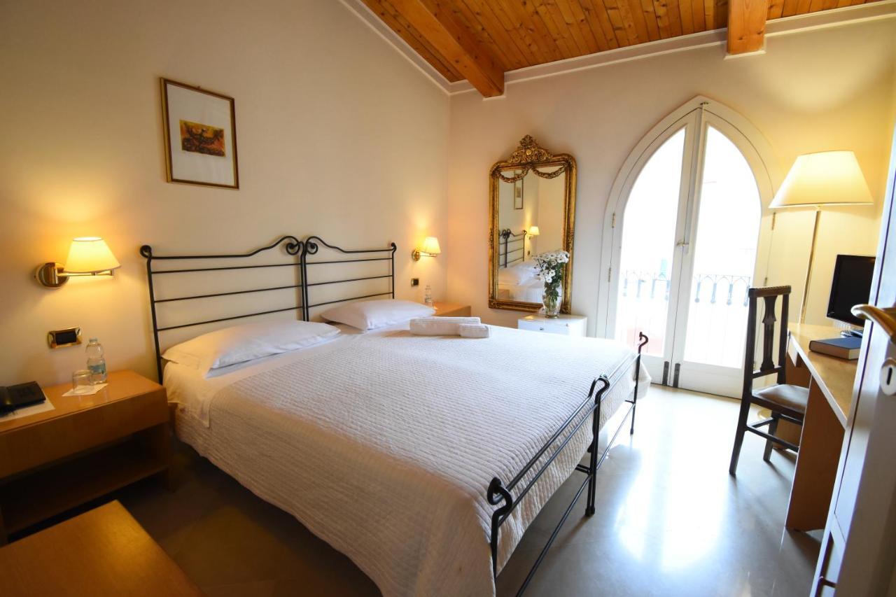 Palazzo Sottile Meninni - Classic Rooms Experience Gravina in Puglia Extérieur photo